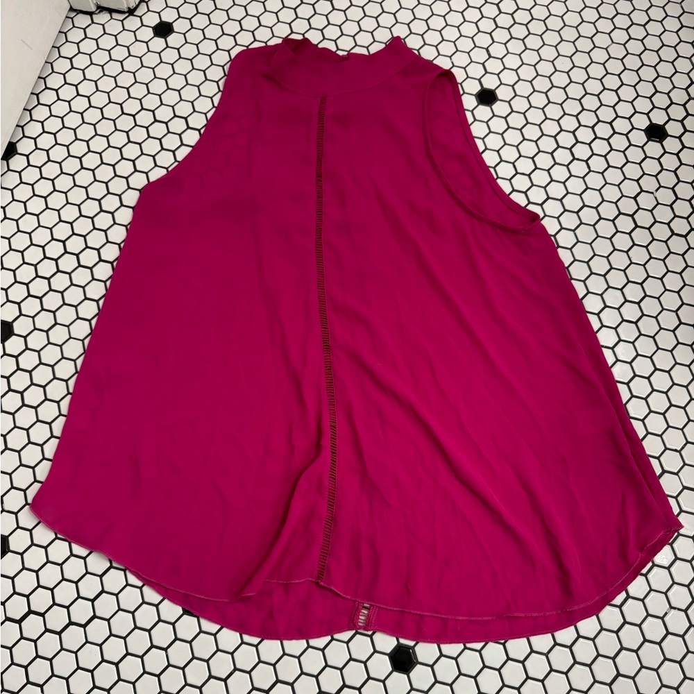 Wren & Willa sleeveless top size large